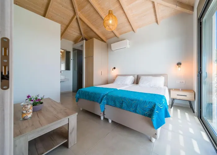 Sea Forever Holiday *